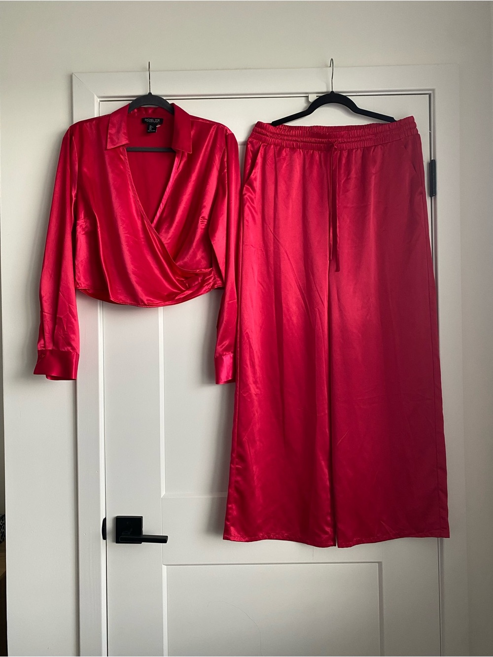 Rachel Zoe Satin cropped surplice long sleeve top & wide pants Set L NWOT